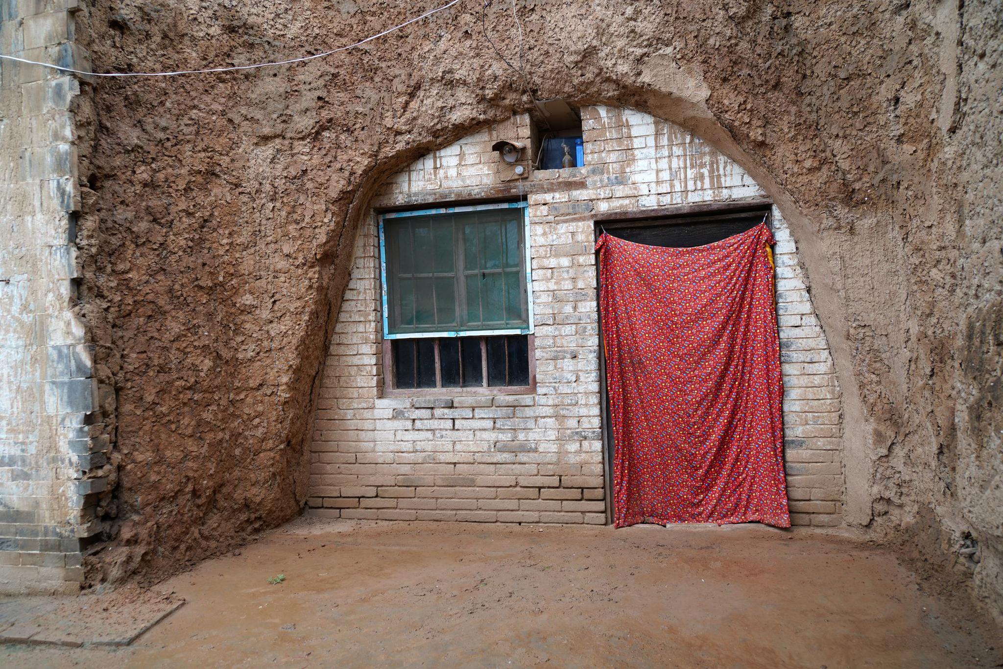 山西农村清朝年间官宦人家"豪宅"窑洞,直今还有人住,看是啥样