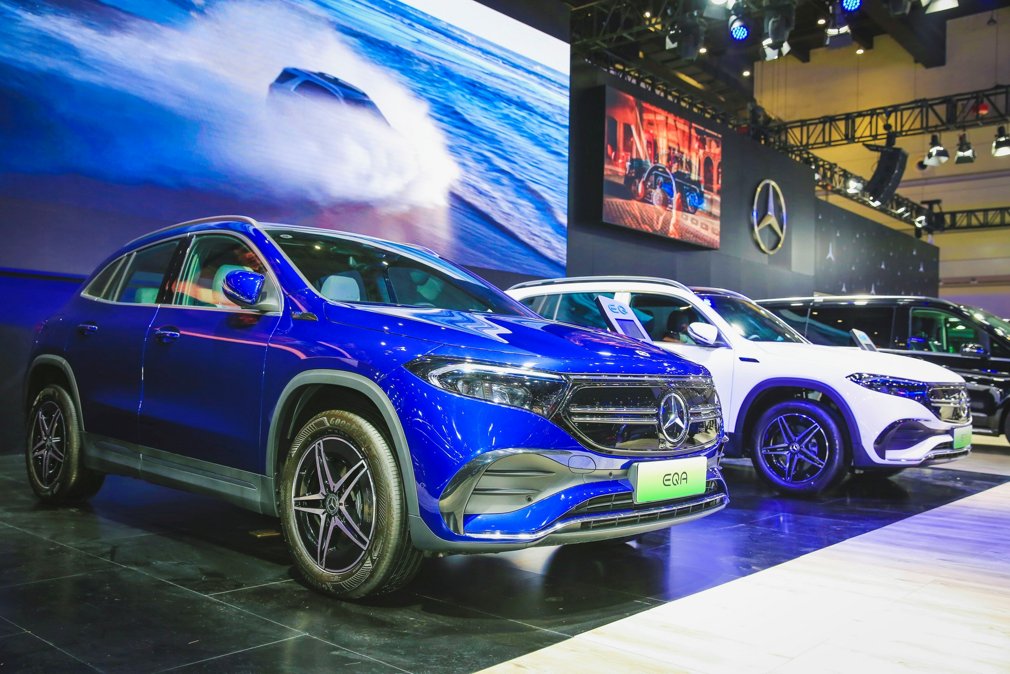 2021第十四届郑州国际车展昨日重启开幕天天约更精彩