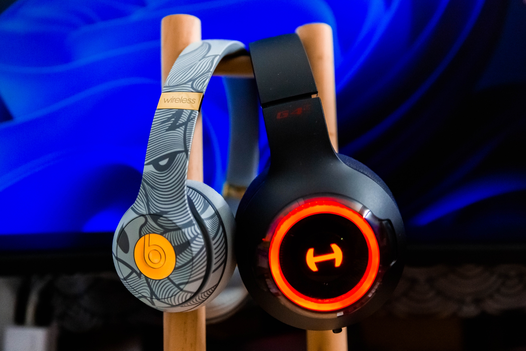 beats solo3 wireless:215ghecate g4 s雷霆版:270g从外观上看,相对于