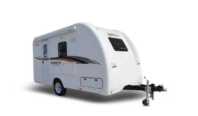 新车首发宇通公路版拖挂房车首次采用自研底盘配美式撞刹系统