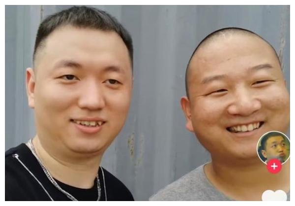 在节目组定档前,网络爆火的就是药水哥和网络尊称的黑猫警长giao哥