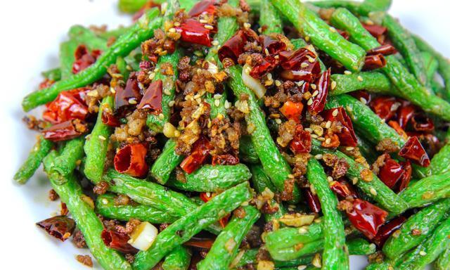 做家常干煸四季豆只学这1招!成菜美味无毒不夹生
