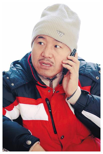 刘能全家福曝光,与小11岁二婚娇妻恩爱19年,小女儿可爱漂亮