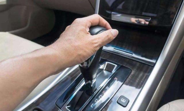 可以滑行挂什么挡