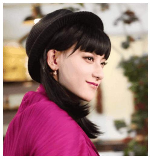 有种美艳叫"男扮女装":王俊凯王源最甜美,看到胡歌我自愧不如