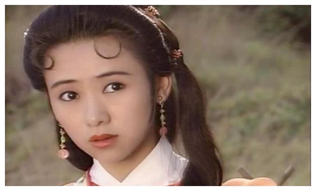 并与亚洲电视台签约,因其亚姐光环,使翁虹迅速走红香港