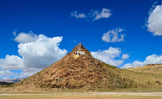 阿里昆沙机场,距离玛旁雍错,也已经不再遥远了.