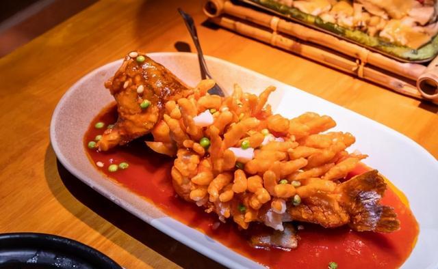 江苏名菜松鼠鲈鱼,在家也能制作,味道酸甜,营养十足_高清图集_新浪网