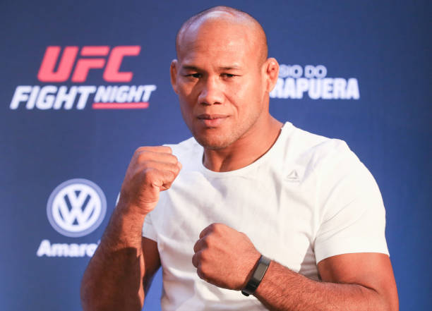 ufc名将"鳄鱼"罗纳尔多·索萨正式宣布退役