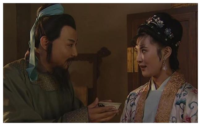 《黄飞鸿》"苗三娘"王菁华,5岁童星出道,48岁却感情成谜?