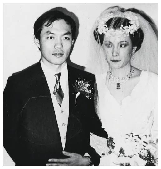 陈琪琪美貌胜过朱玲玲和霍震寰苦恋10年舍命护子得到认可