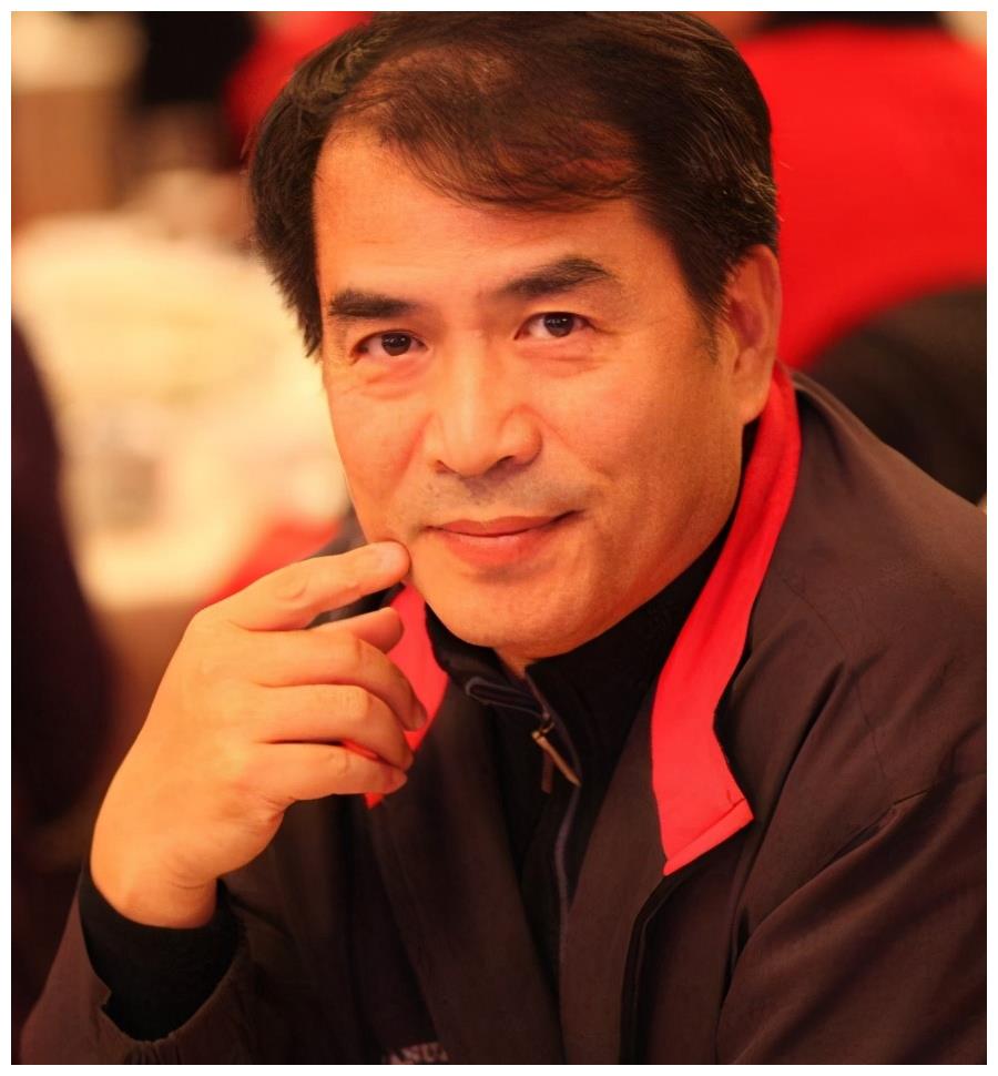 何晴与廖京生是2006年在拍摄电视剧《谁是我爸爸》的时候相识,相处