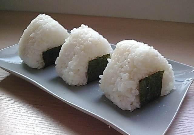 日本发明"怪癖美食","腋窝饭团"走红宅男圈,网友:三观尽碎