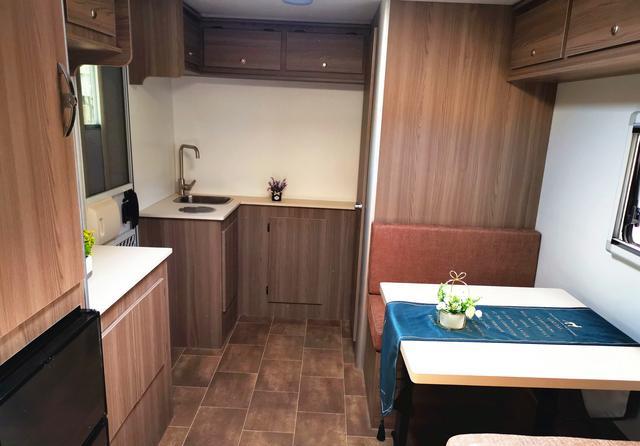 拖挂房车网房车介绍之费德姆460