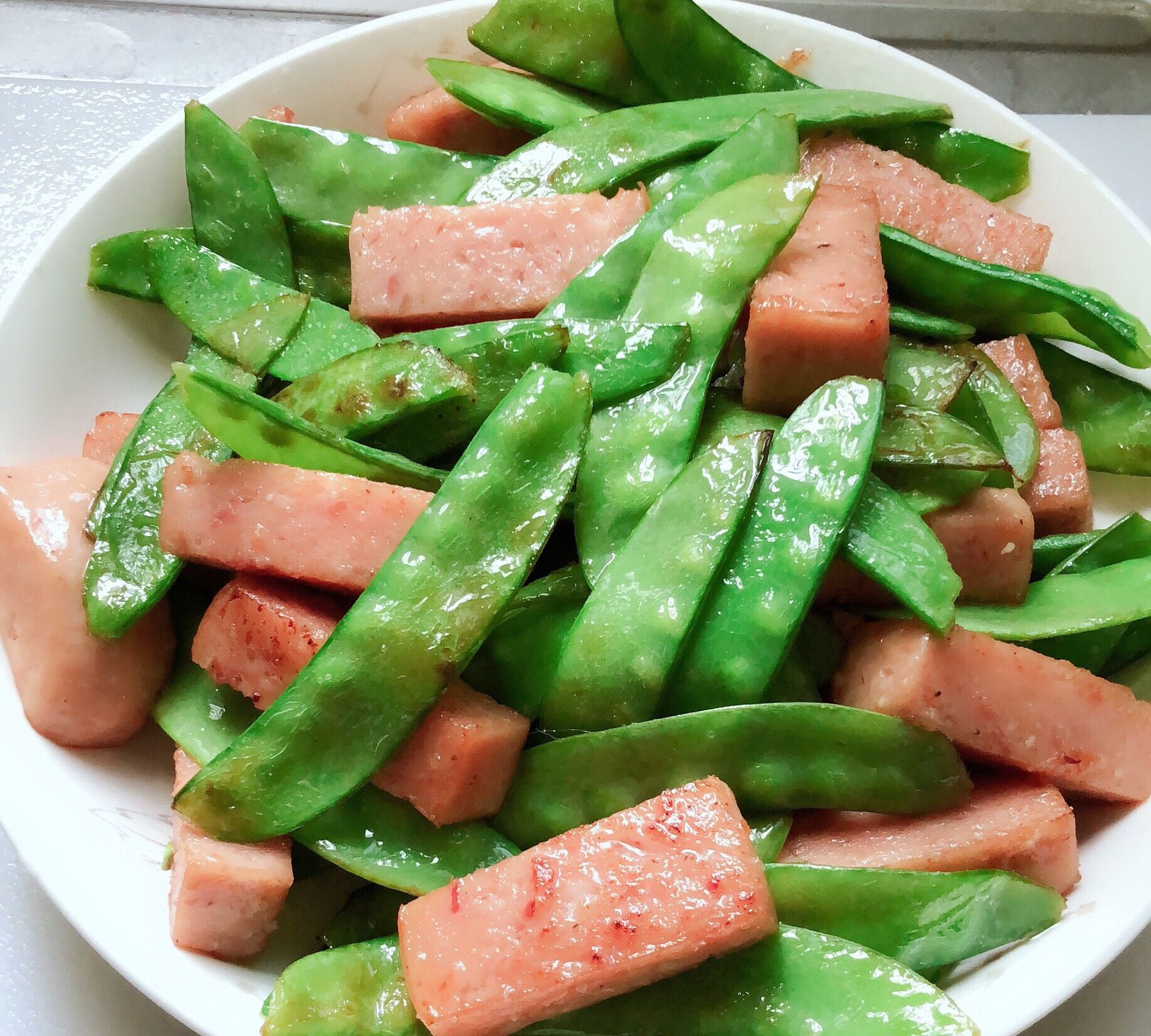豌豆炒午餐肉,好吃又方便做的一道菜!_高清图集_新浪网