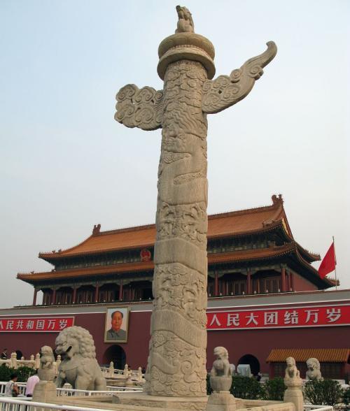 天安门前的柱子伫立了500年，除了美观到底有什么用？__财经头条