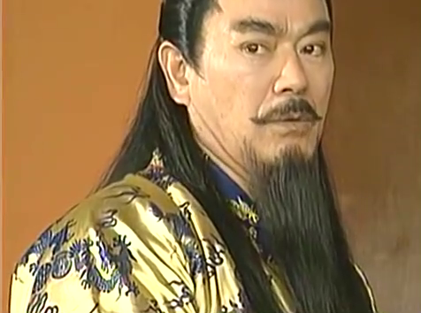 雄霸质问文丑丑,秦霜却突然赶来,雄霸立马调转枪口