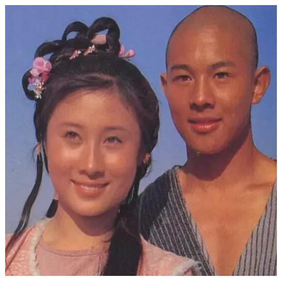 丁岚李连杰初恋情人37岁弃演经商成富婆今56岁依旧单身