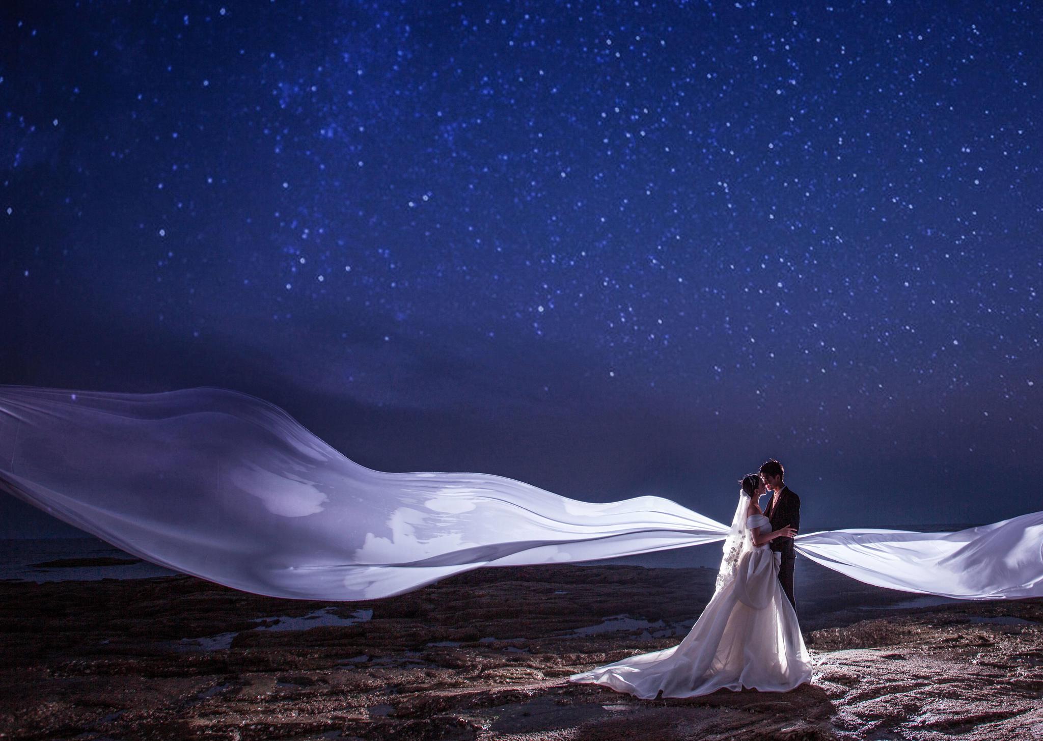 浪漫如电影 三亚婚纱照夜景风格图片欣赏 许你一场盛世烟花 财经头条