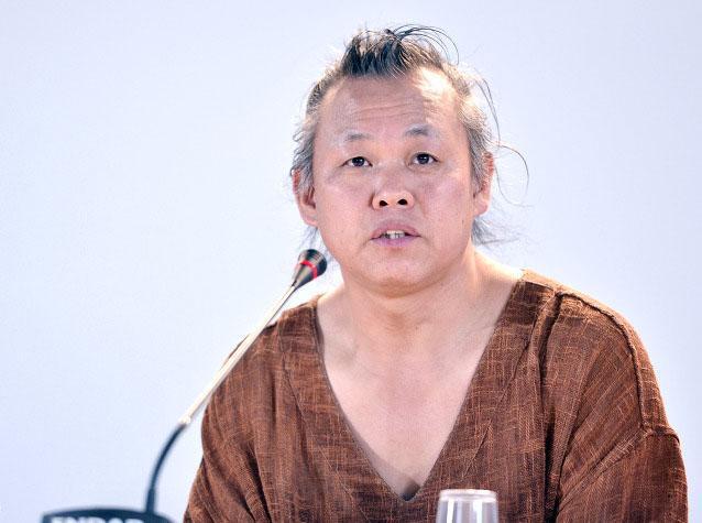 韩国导演金基德因新冠并发症去世,享年60岁,家人确认死讯