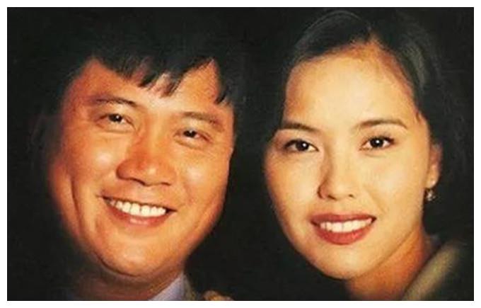 新加坡一姐郑惠玉53岁生日郭妃丽到场庆祝状态保养得很好