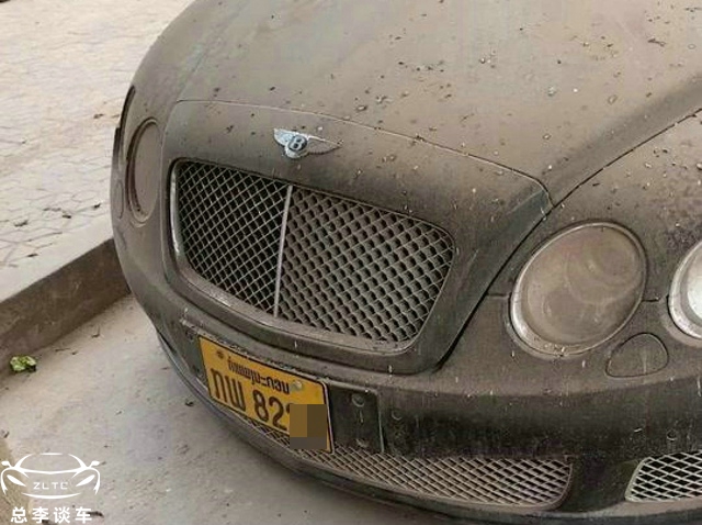 宾利挂老挝牌照停在口岸，车轮被铁链锁着，这车真的没人要吗？