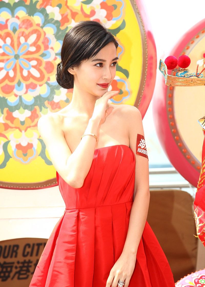 杨颖连衣裙穿搭,尽显女神气质