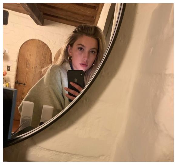 乔布斯小女儿eva jobs晒最新模特美照宣布出道