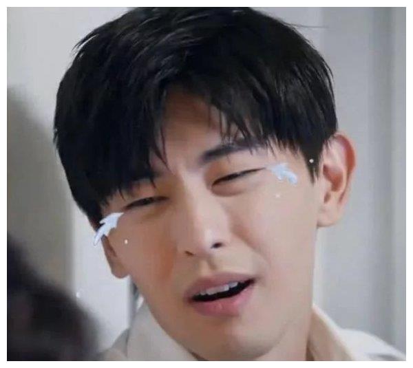 邓伦在节目上情绪崩溃哭到泣不成声得知原因太心疼