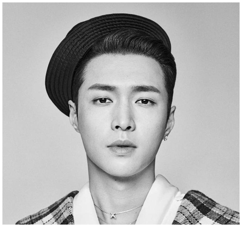 中国男明星粉丝排行_世界上粉丝最多的3位明星,中国无人上榜,第一名是他