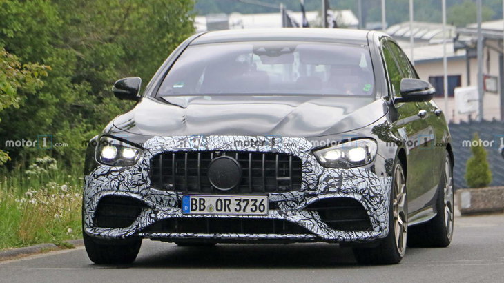 新款梅赛德斯-AMG E 63 S预告图将于6月18日发布