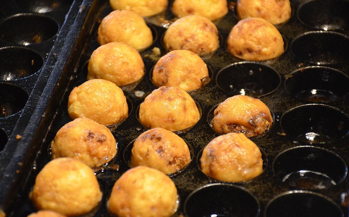 章鱼小丸子,经常在街边的小吃,在家里也可以做了