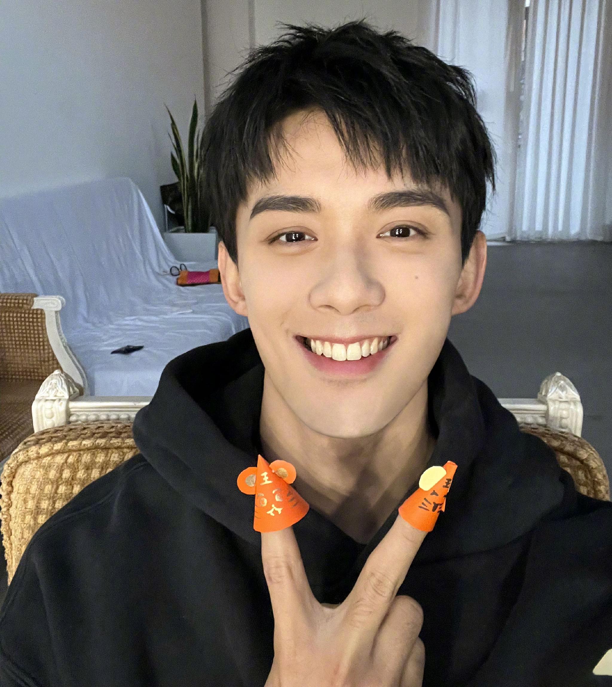 《星汉灿烂》吴磊展现男性荷尔蒙,摆脱幼态长相的限制休闲区蓝鸢梦想 - Www.slyday.coM 《星汉灿烂》吴磊展现男性荷尔蒙,摆脱幼态长相的限制休闲区蓝鸢梦想 - Www.slyday.coM