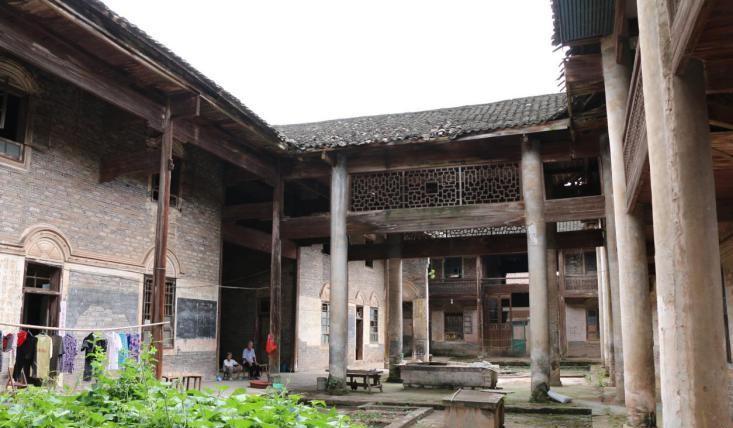 湖南这一"巨富豪宅",房主曾担任县长,妻妾,佣人成群