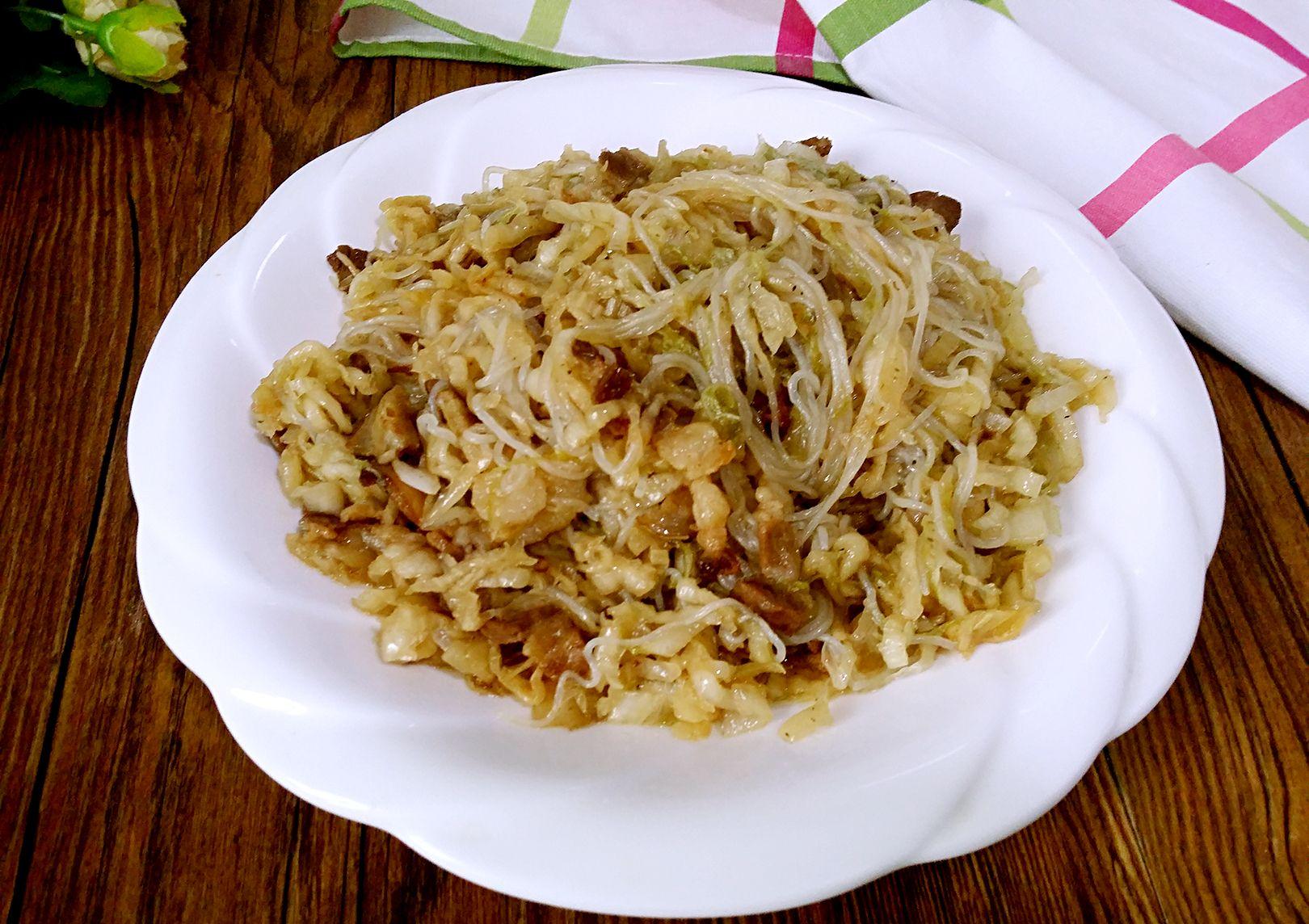 经典东北菜酸菜炒肉丝味道鲜美家庭聚推会荐的菜品