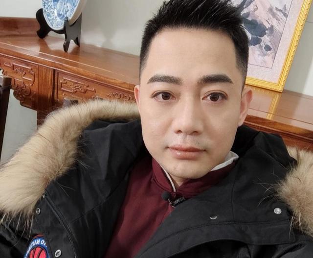 郭德纲力捧孔云龙录制《欢乐喜剧人》,徒弟王筱阁暖心送祝福