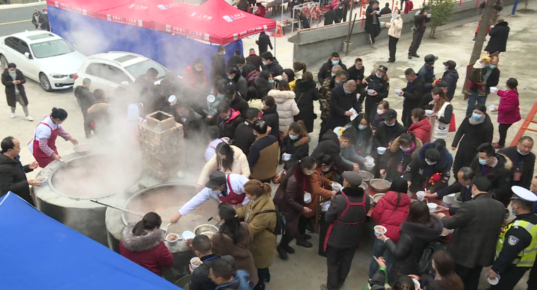 捐出3000斤大米给西安抗疫加油！南充嘉陵龙蟠镇这个乡亲的举动…休闲区蓝鸢梦想 - Www.slyday.coM