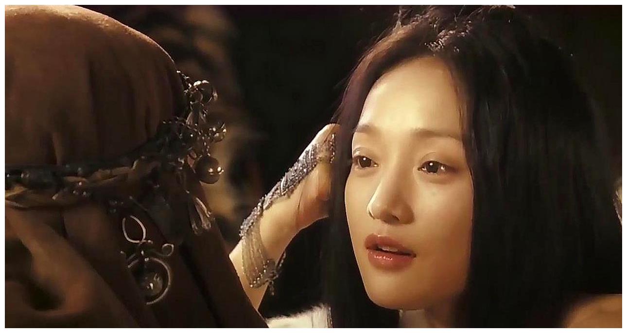 2006年《夜宴》周迅和章子怡同台飙戏,周迅饰演对太子痴心不改的青女