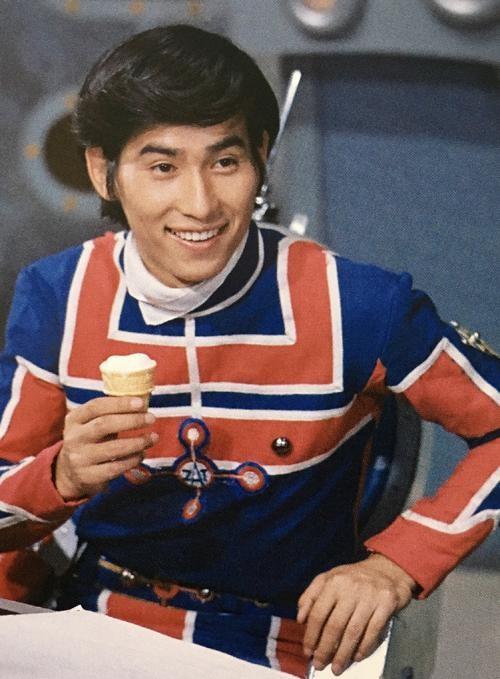 泰罗奥特曼人间体cos东光太郎表示很淦