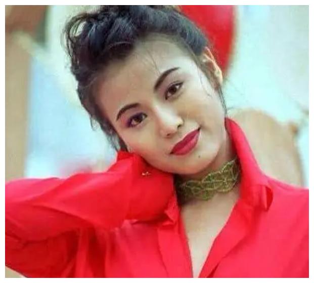 她为走红接近王晶拍多部三级一脱成名私生活混乱今54岁仍未婚