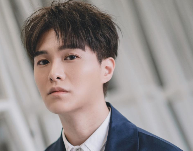 降魔的20胡鸿钧被曝整容曾被电视台雪藏只是受伤修养