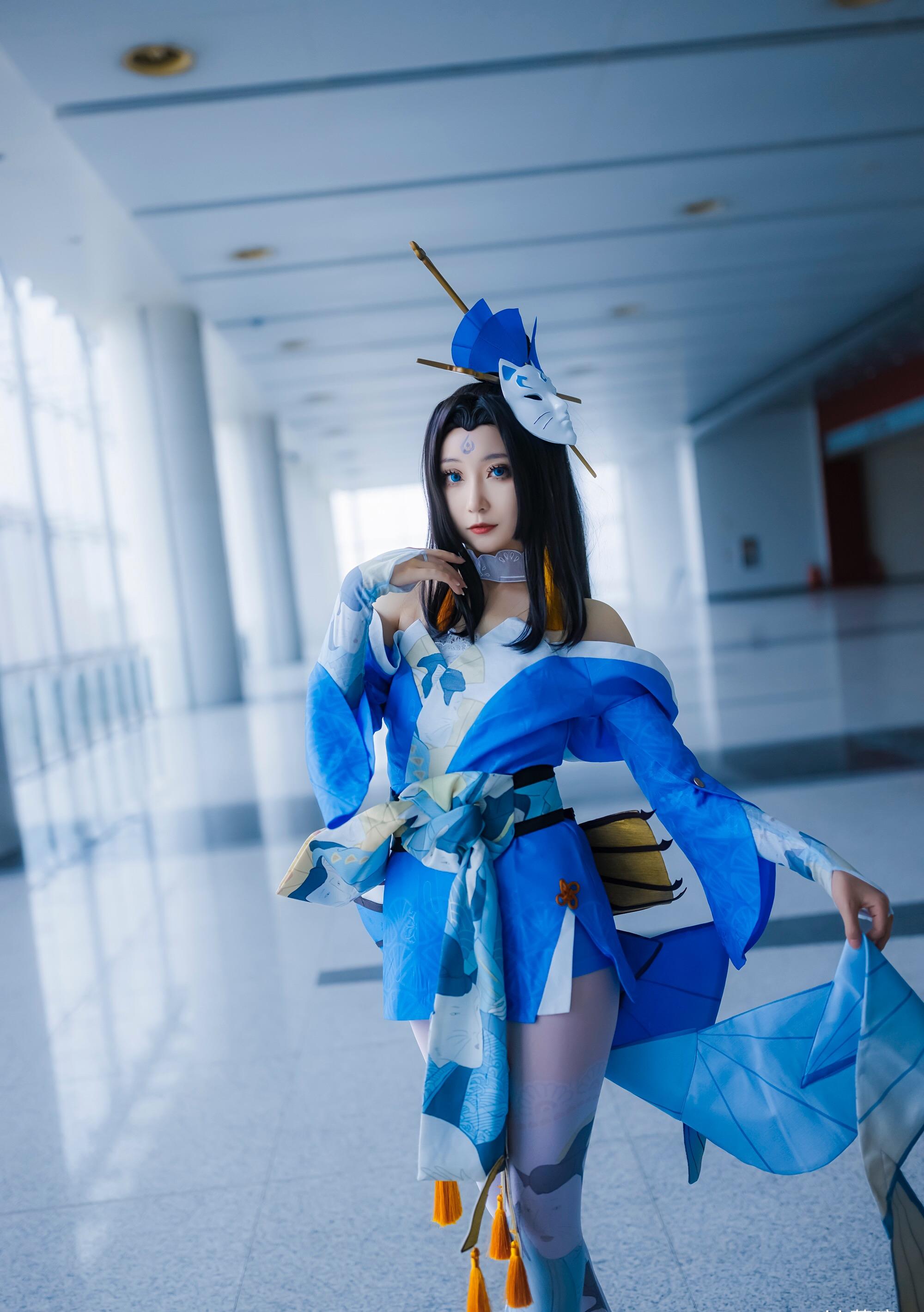 王者荣耀不知火舞魅语cos:感受一下蓝色的魅力