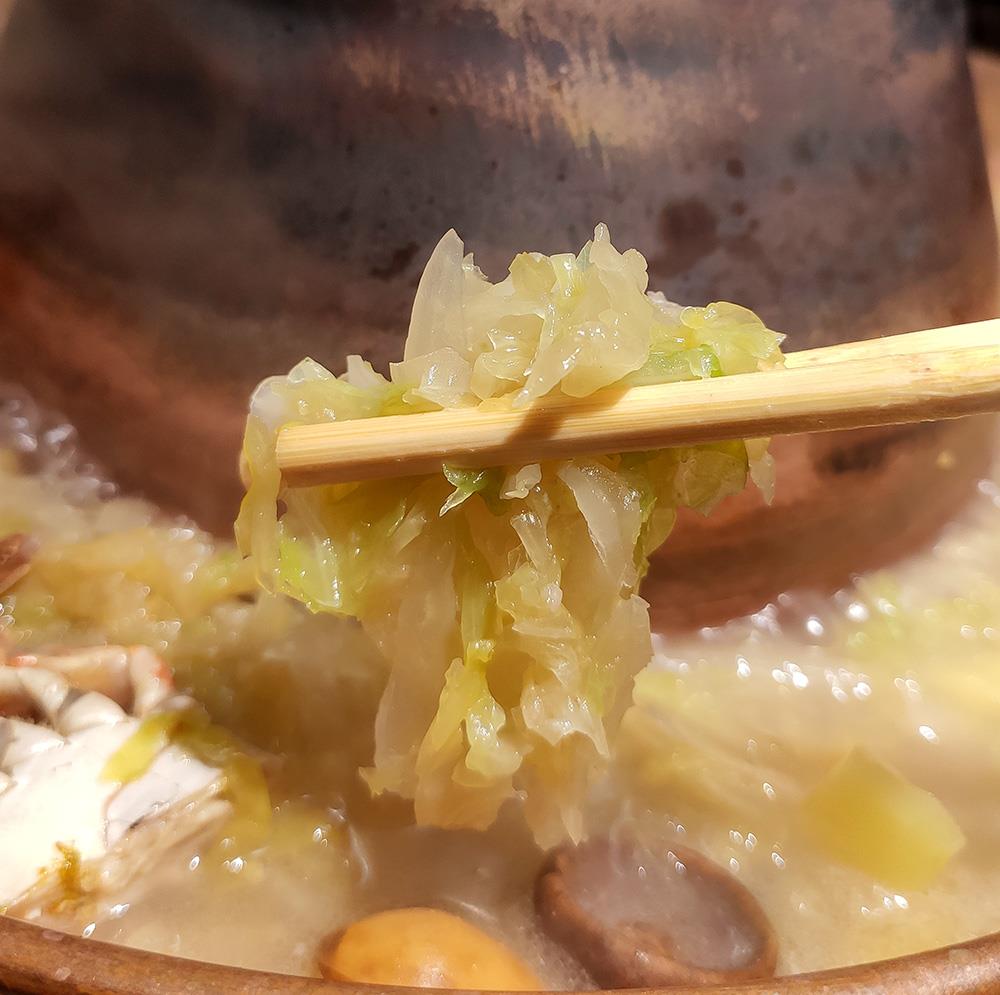 沈阳的冬天没有什么事儿是一顿酸菜海鲜铜火锅解决不了的
