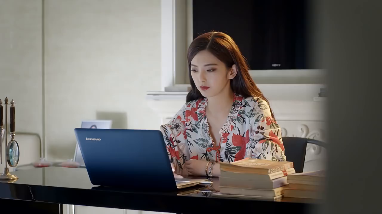 刀锋下的替身:儿子跟父亲回家,不料看见他家这么破烂,心疼他