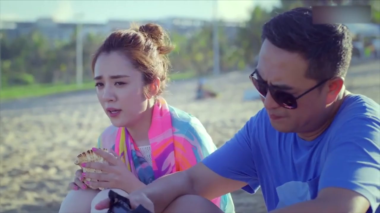 王小米被马克柔情感动,这男人真是太温柔,不愧是个好爸爸