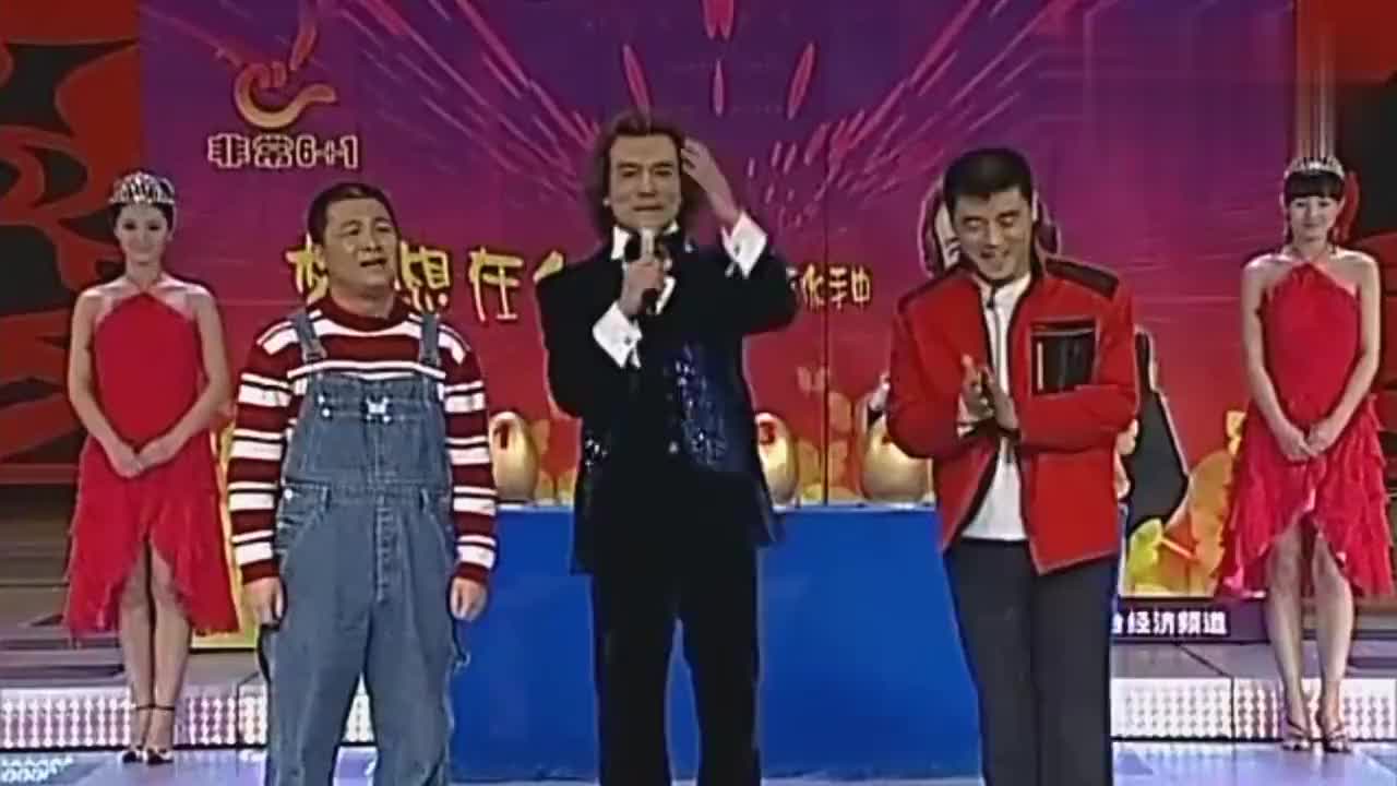 小品:孙小宝在舞台上说李咏喜欢年轻的,李咏竟然害羞了!