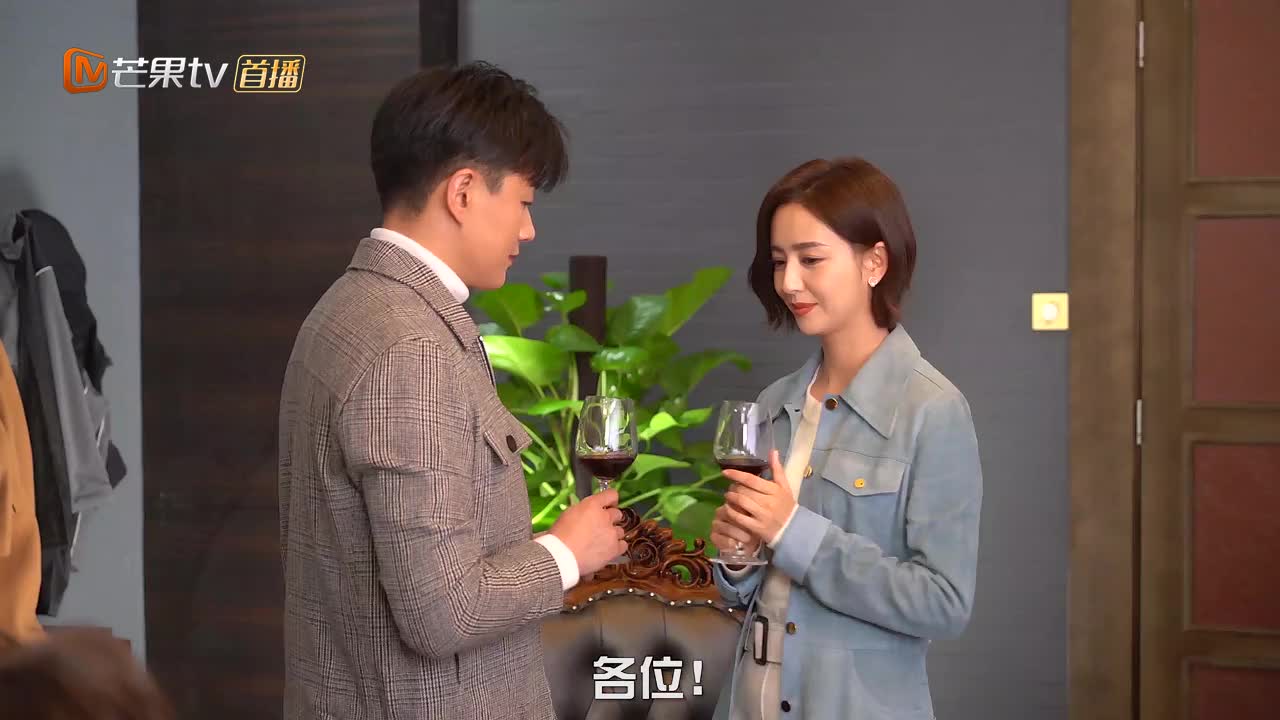 爱的厘米 佟丽娅佟大为片场互动甜甜甜