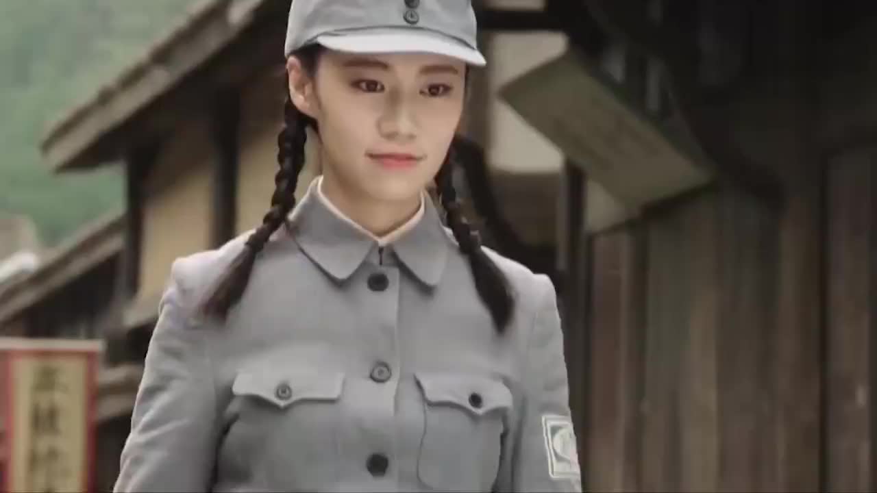 鬼子抓了中国姑娘,碰上两个国军女兵,这下遭殃了