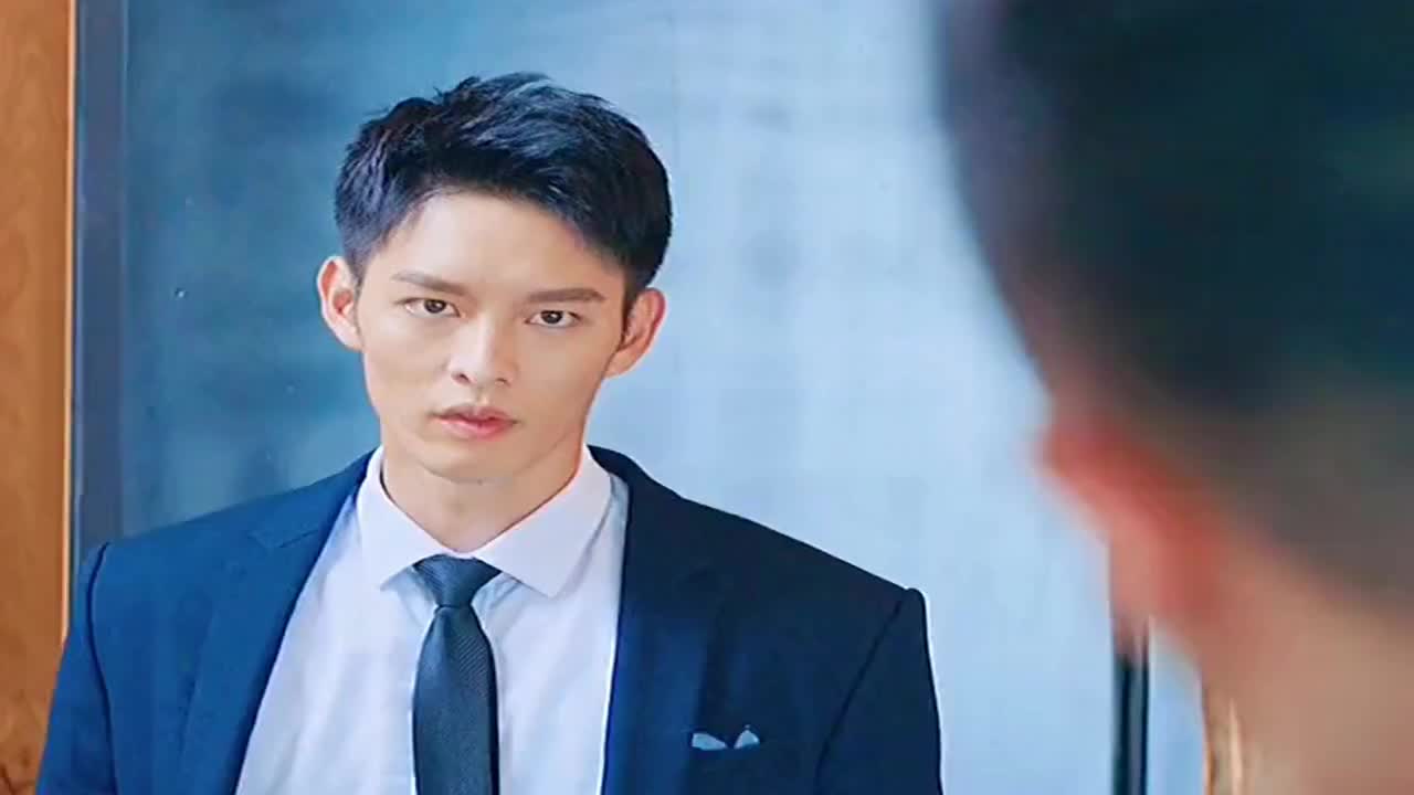 他在逆光中告白:直男的告白:我喜欢你,我要当你男人