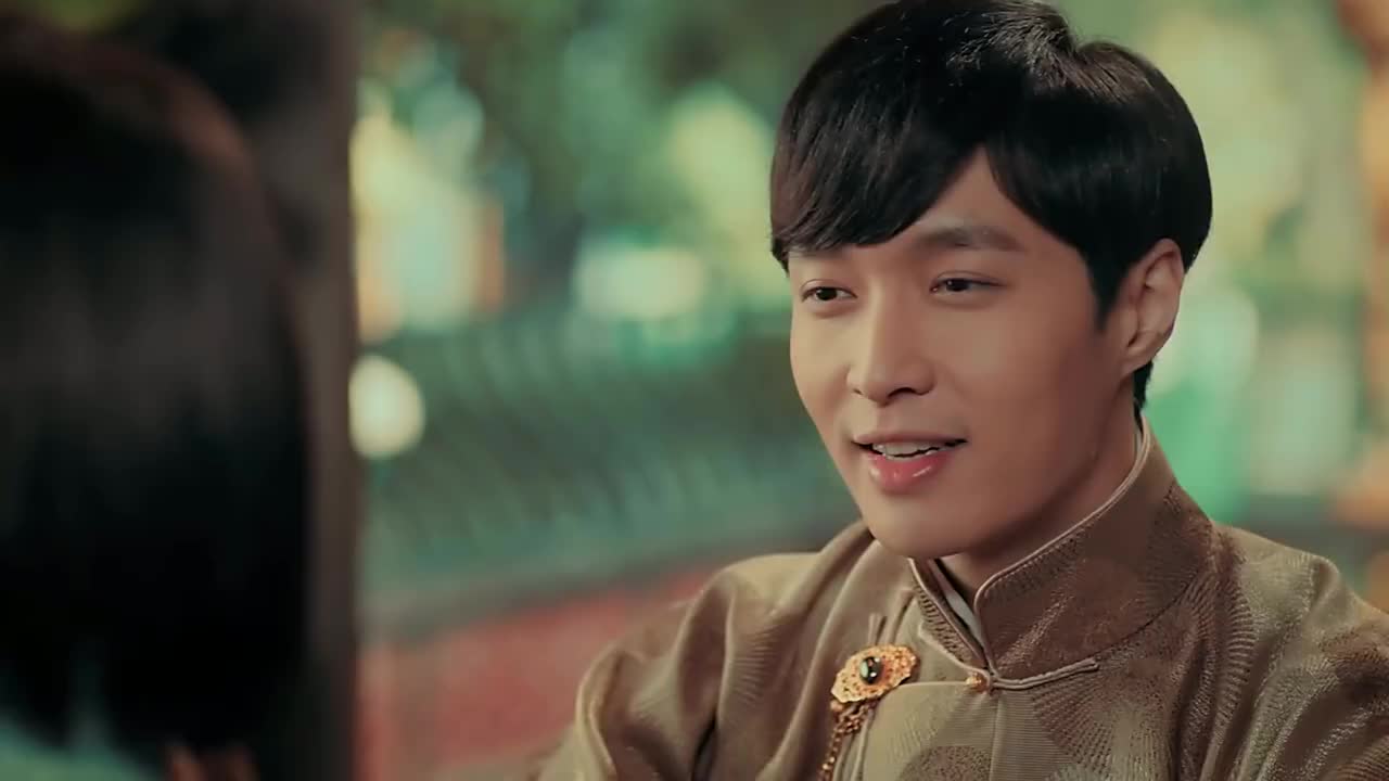 老九门二爷把九爷请到府上希望他帮忙看一下带回来的药